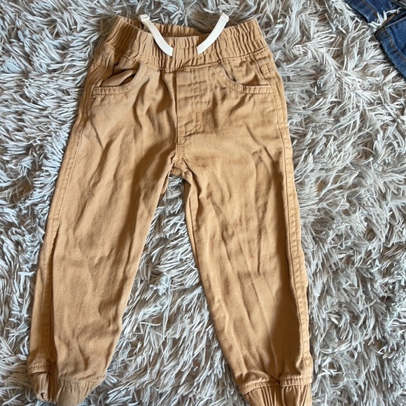 Bundle of toddler boy bottoms - Picture 6 of 7